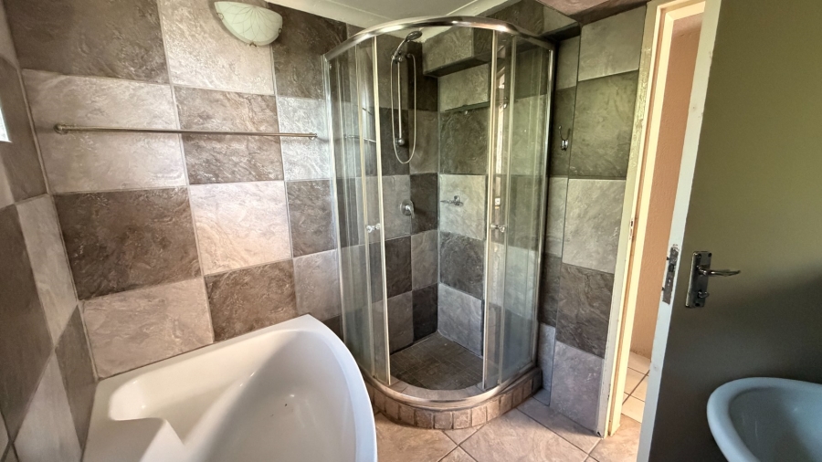 To Let 4 Bedroom Property for Rent in Die Bult North West